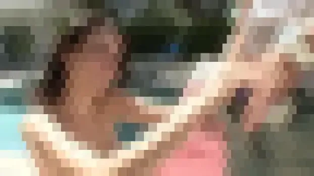母親の夫を誘惑する娘