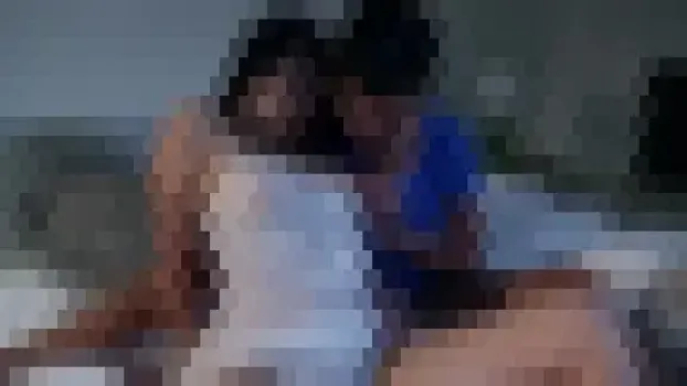ウエディングランジェリーをまとってレズセックス