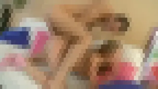 バックで激しくピストンして