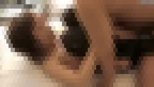 人妻&BOUGA 何度かアプリで会話して意気投合した奥様と遂に会うことに成功!とってもエロくて可愛い奥様は、責めてるうちに我を忘れちんぽにしゃぶりつくのでした。