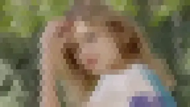 森の中でオナニーするガチかわ美女