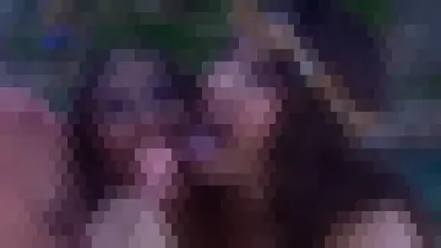 密林の美女2人と野生的にセックス