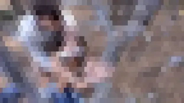 森で青姦する涙目野外露出美女